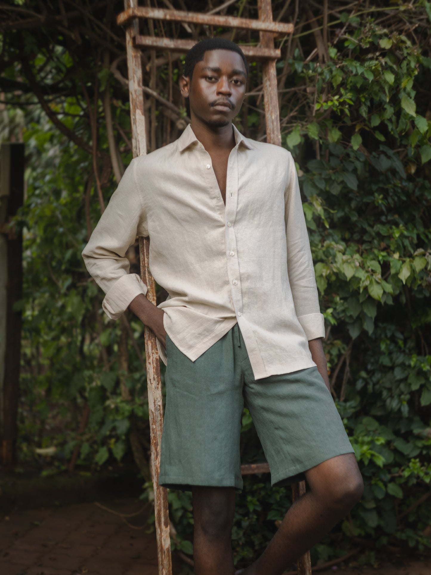 Sand Spread Collar Linen Shirt